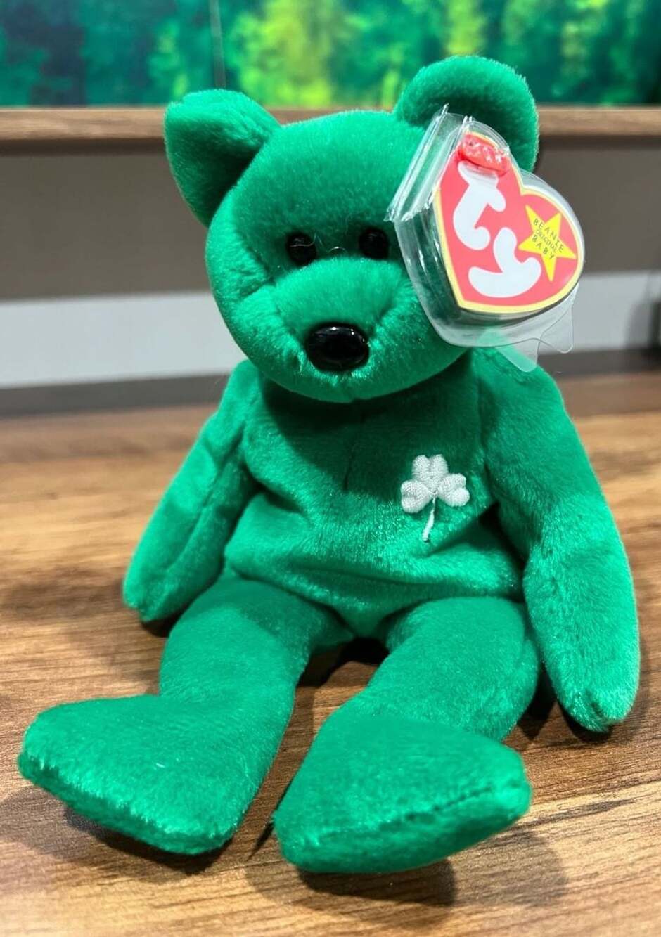 Ty Beanie Baby Erin The Bear Green Shamrock Plush Toy with Tag